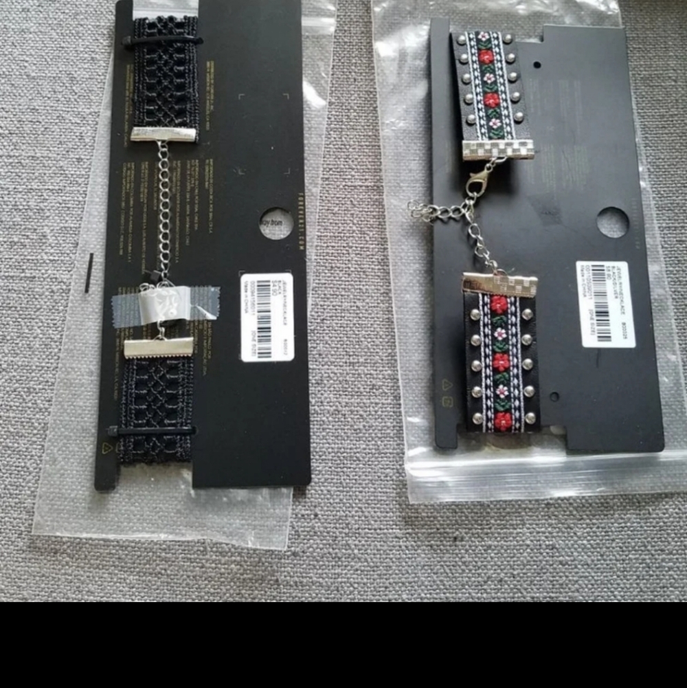 2 Chokers New In Packaging - Picture 5 of 5